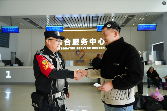 “多面”警长贡师傅