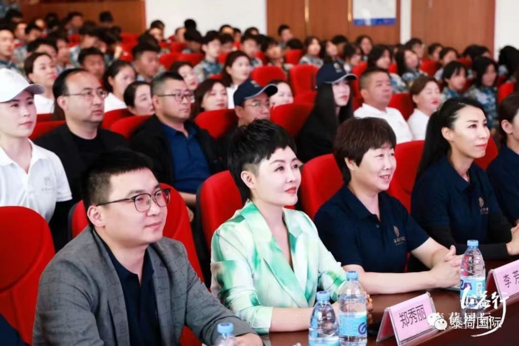 https://img2.danews.cc/upload/images/20250514/8a7b064cf00c92d01555e7feac026f30.jpg
