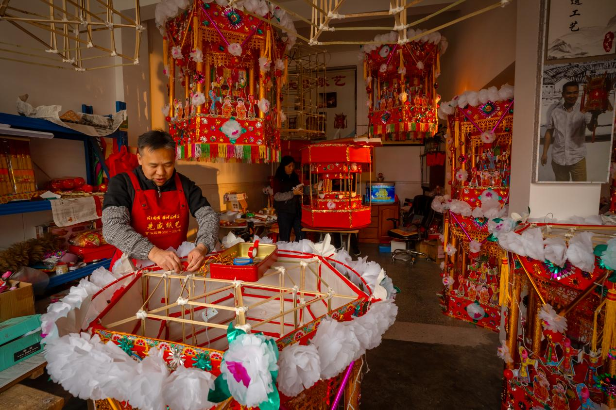 �������յĴ��У�����������Ψϵ�ڼ�ͥ��һ���ȹ̵ĵ�Ԫ����ѧǱ ��